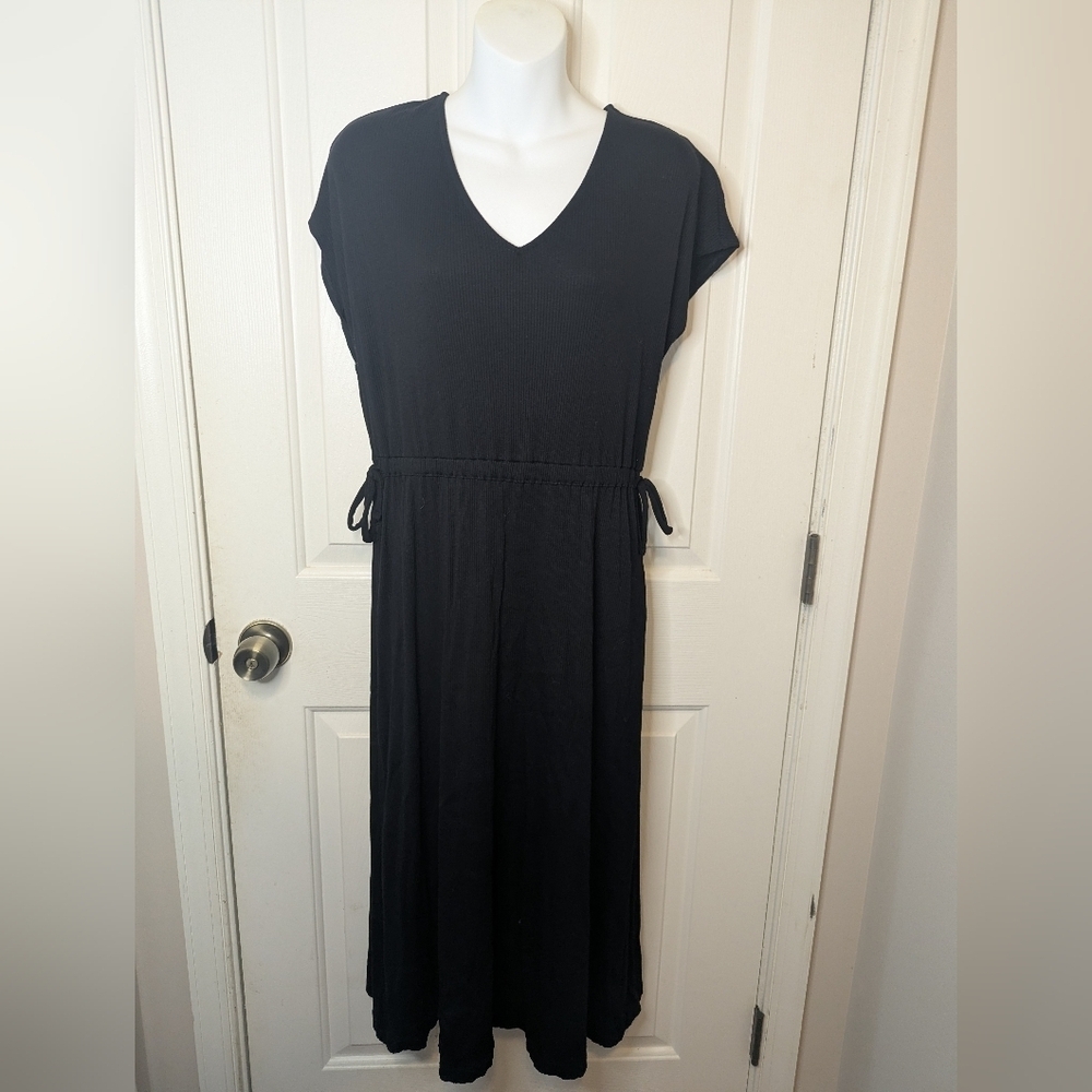 Women’s Old Navy Dress Black Maxi V-Neck Waist Ties Ribbed Stretch Size L